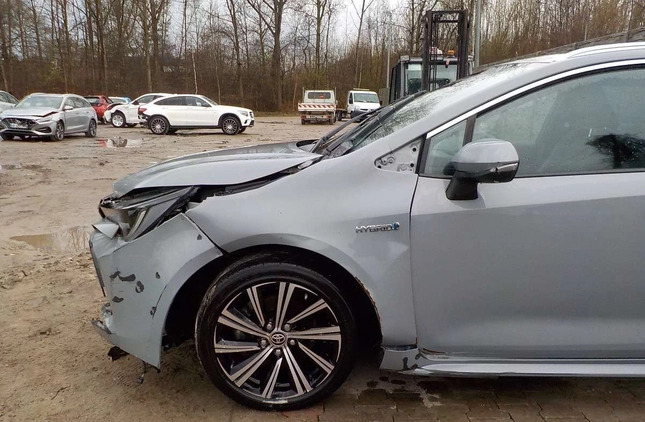 Toyota Corolla cena 37900 przebieg: 34234, rok produkcji 2021 z Ćmielów małe 407